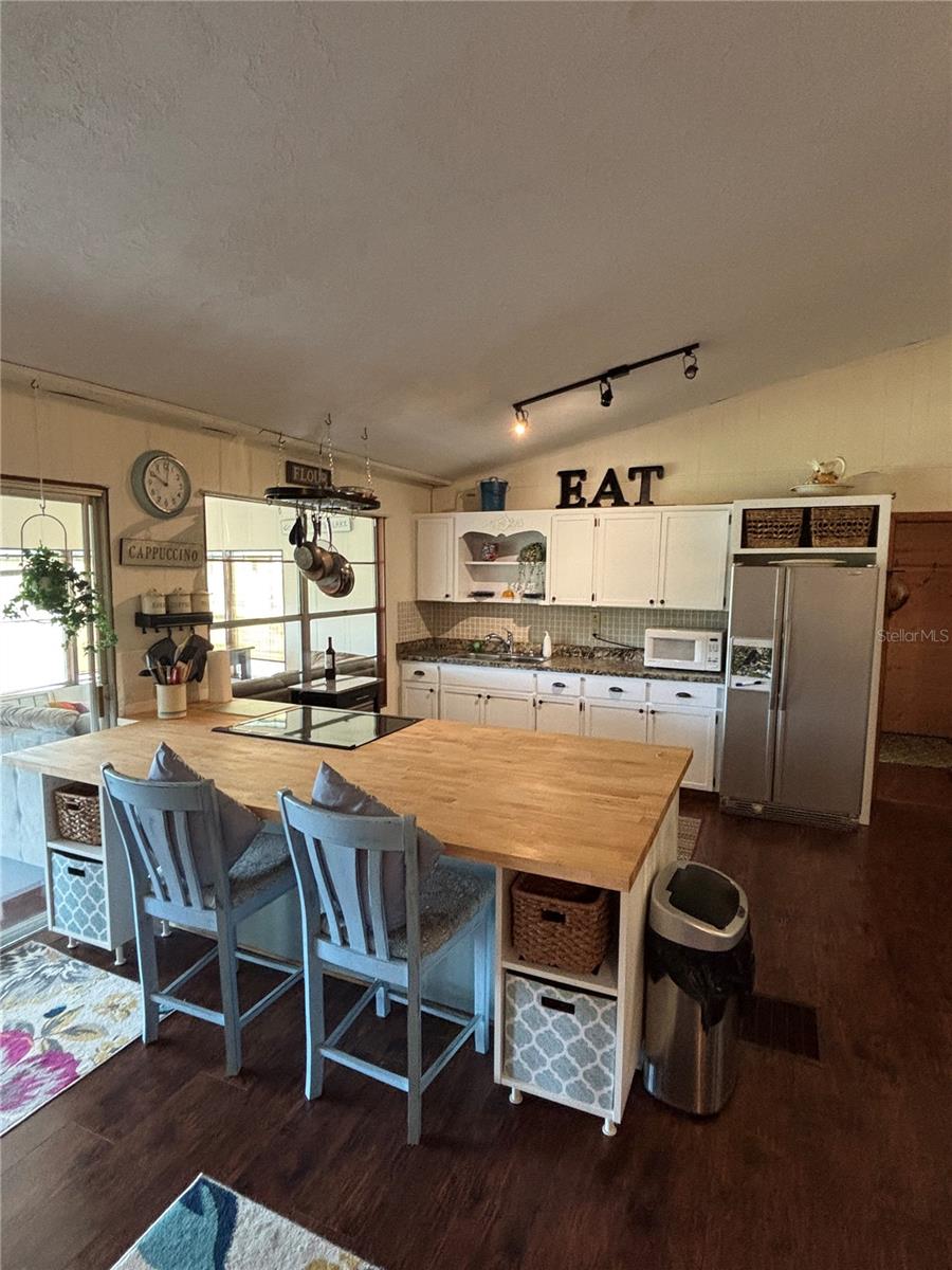 Listing photo id 21 for 16585 57th Place
