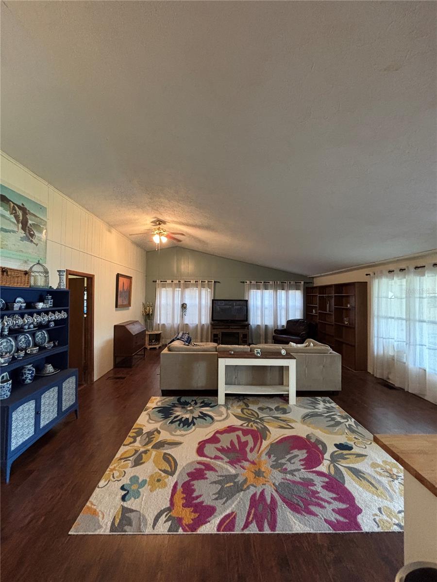 Listing photo id 26 for 16585 57th Place