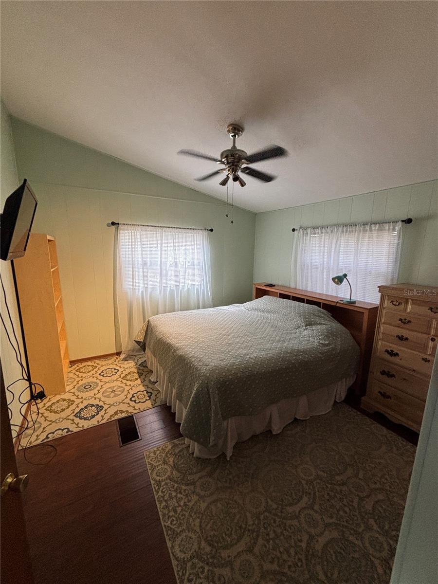 Listing photo id 28 for 16585 57th Place