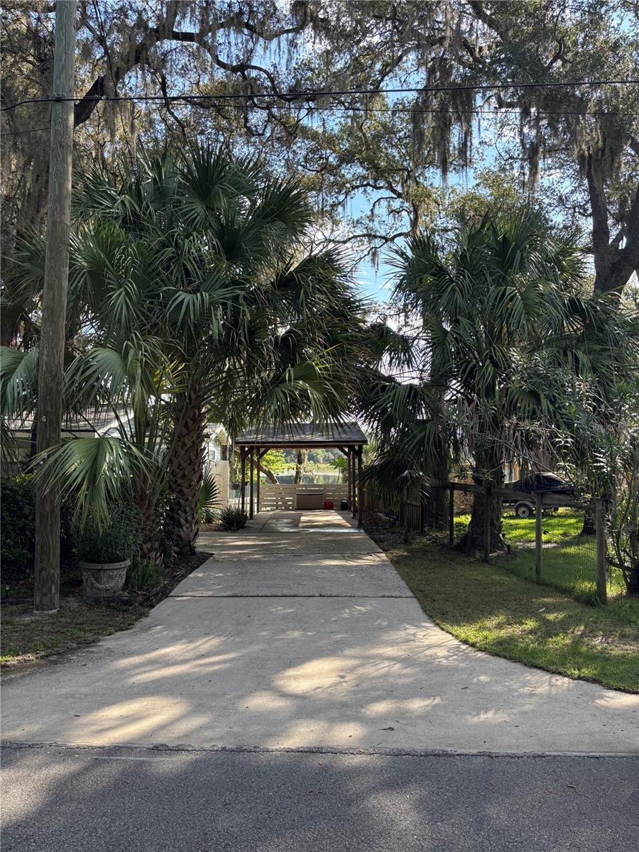 Listing photo id 6 for 16585 57th Place