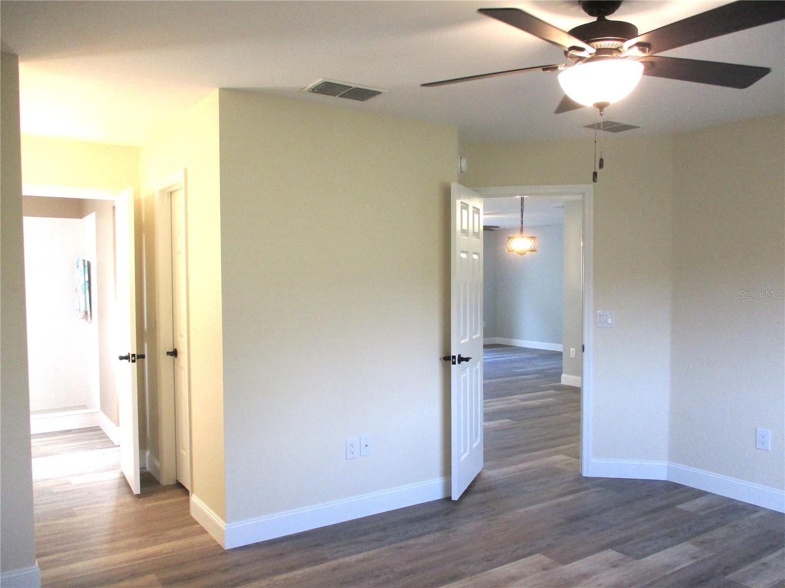 Image 22 of 83 For 11298 138th Lane