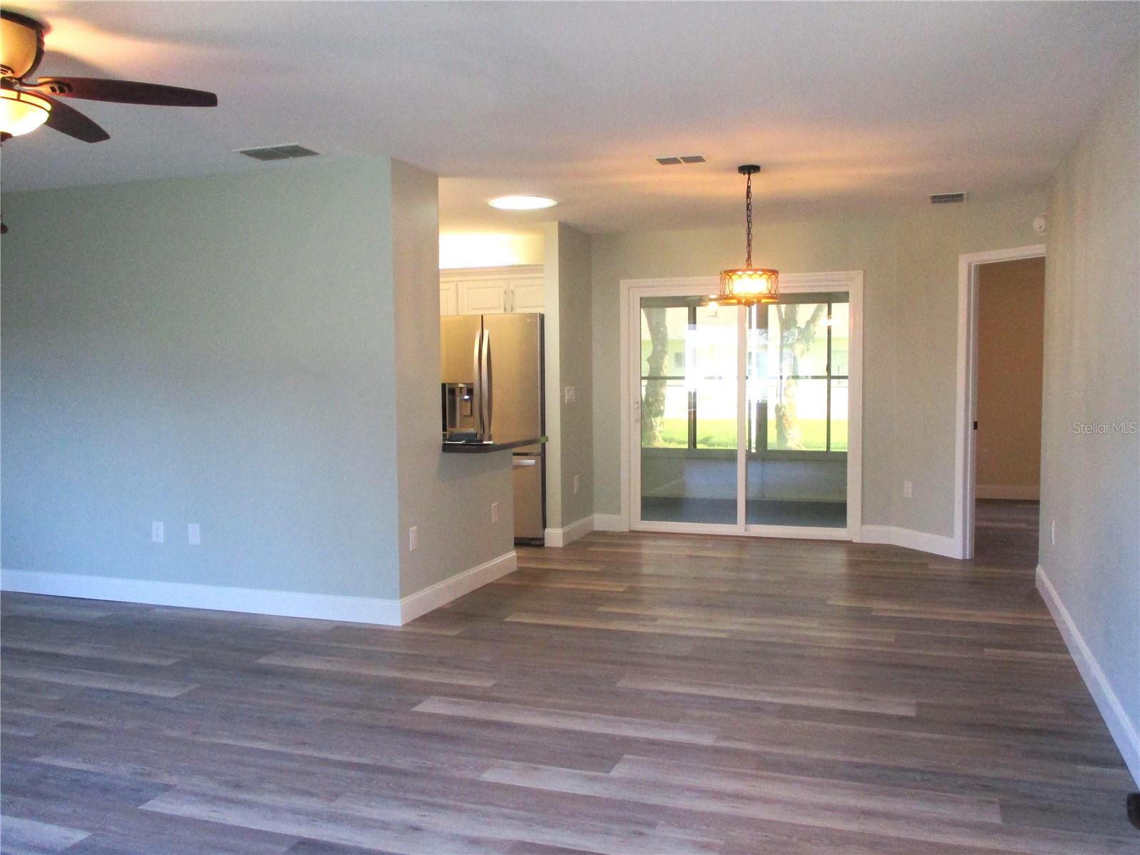 Image 4 of 83 For 11298 138th Lane
