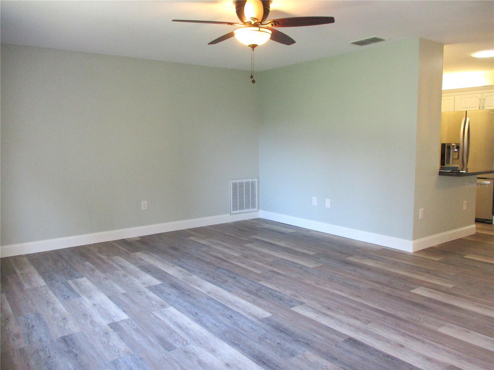 Image 7 of 83 For 11298 138th Lane