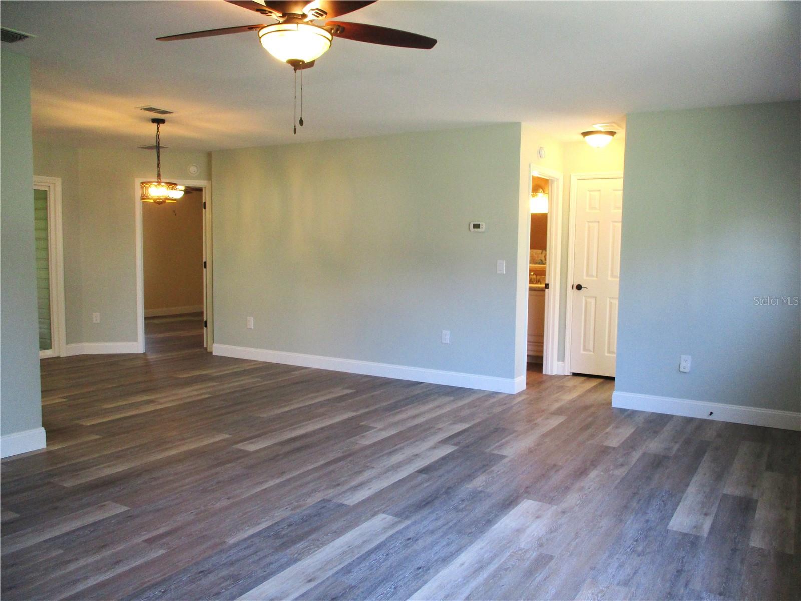 Image 8 of 83 For 11298 138th Lane