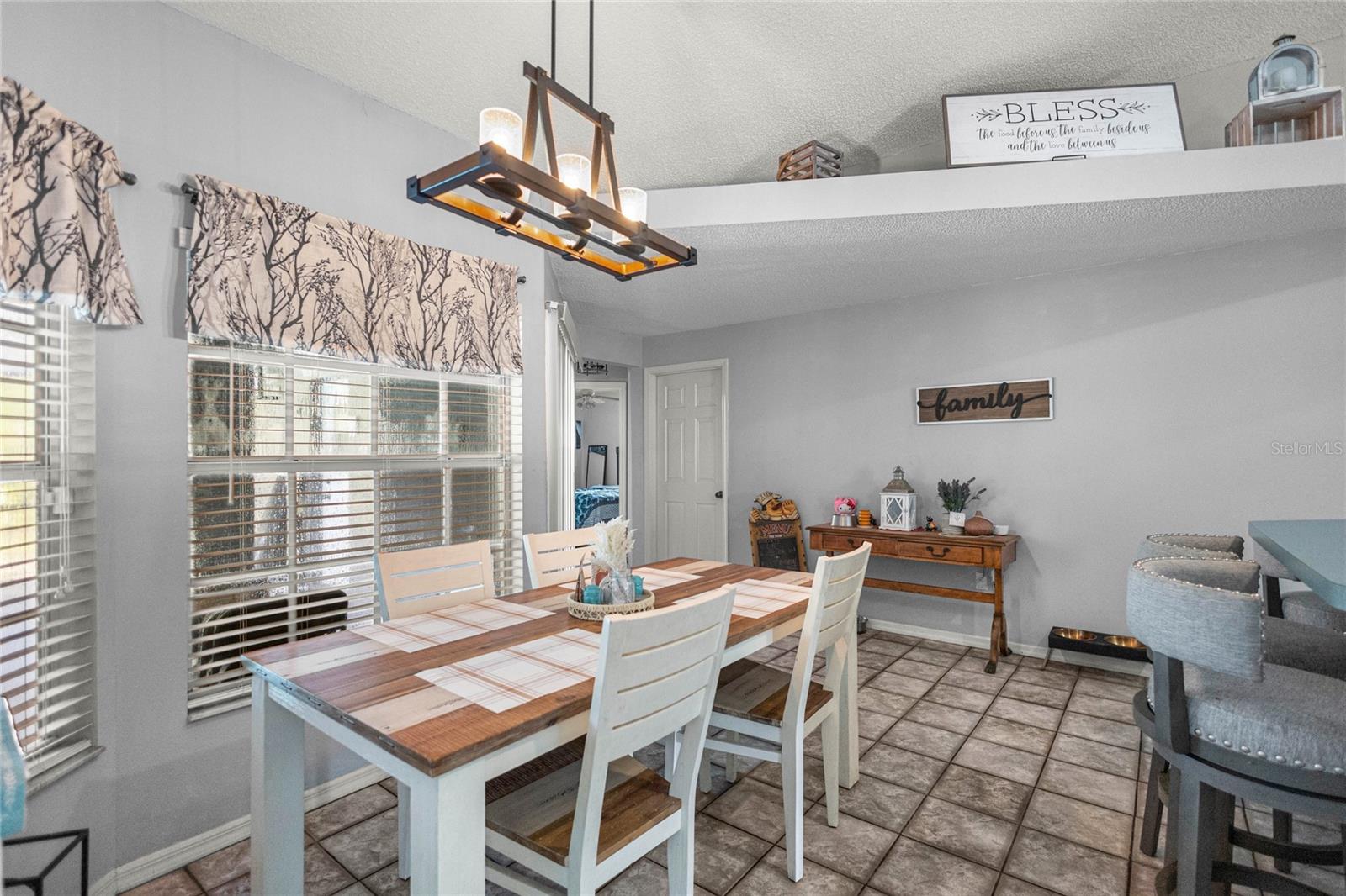 Image 11 of 30 For 2685 Apricot Drive