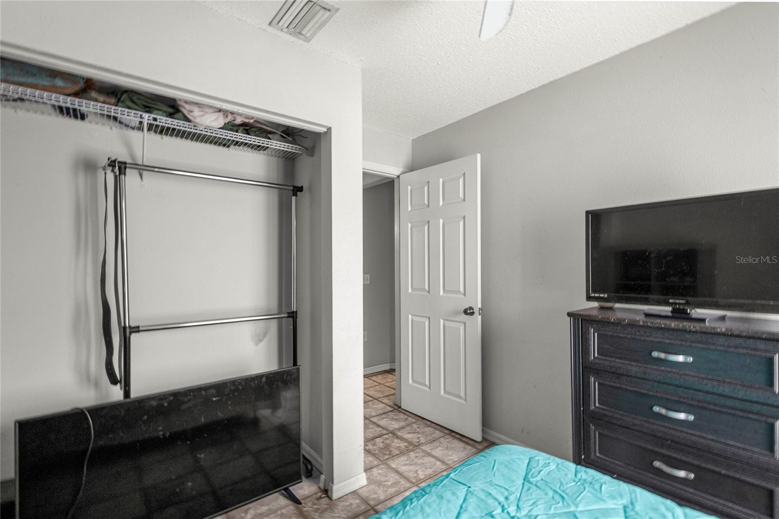 Image 18 of 30 For 2685 Apricot Drive