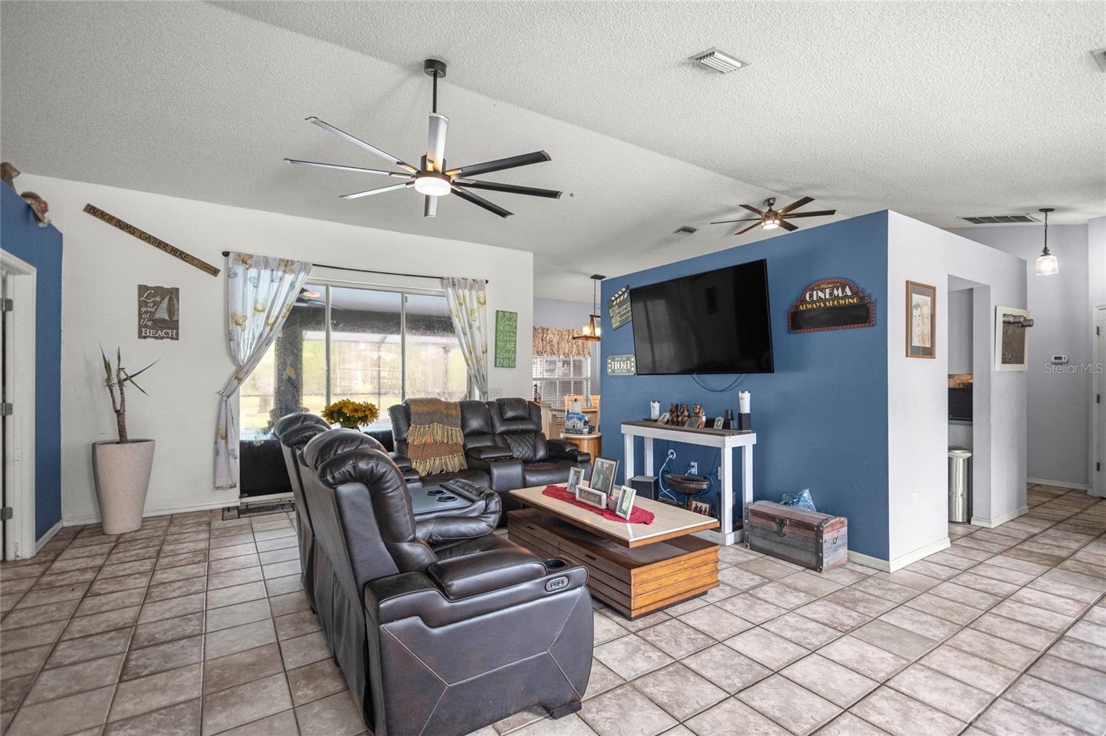Image 4 of 30 For 2685 Apricot Drive