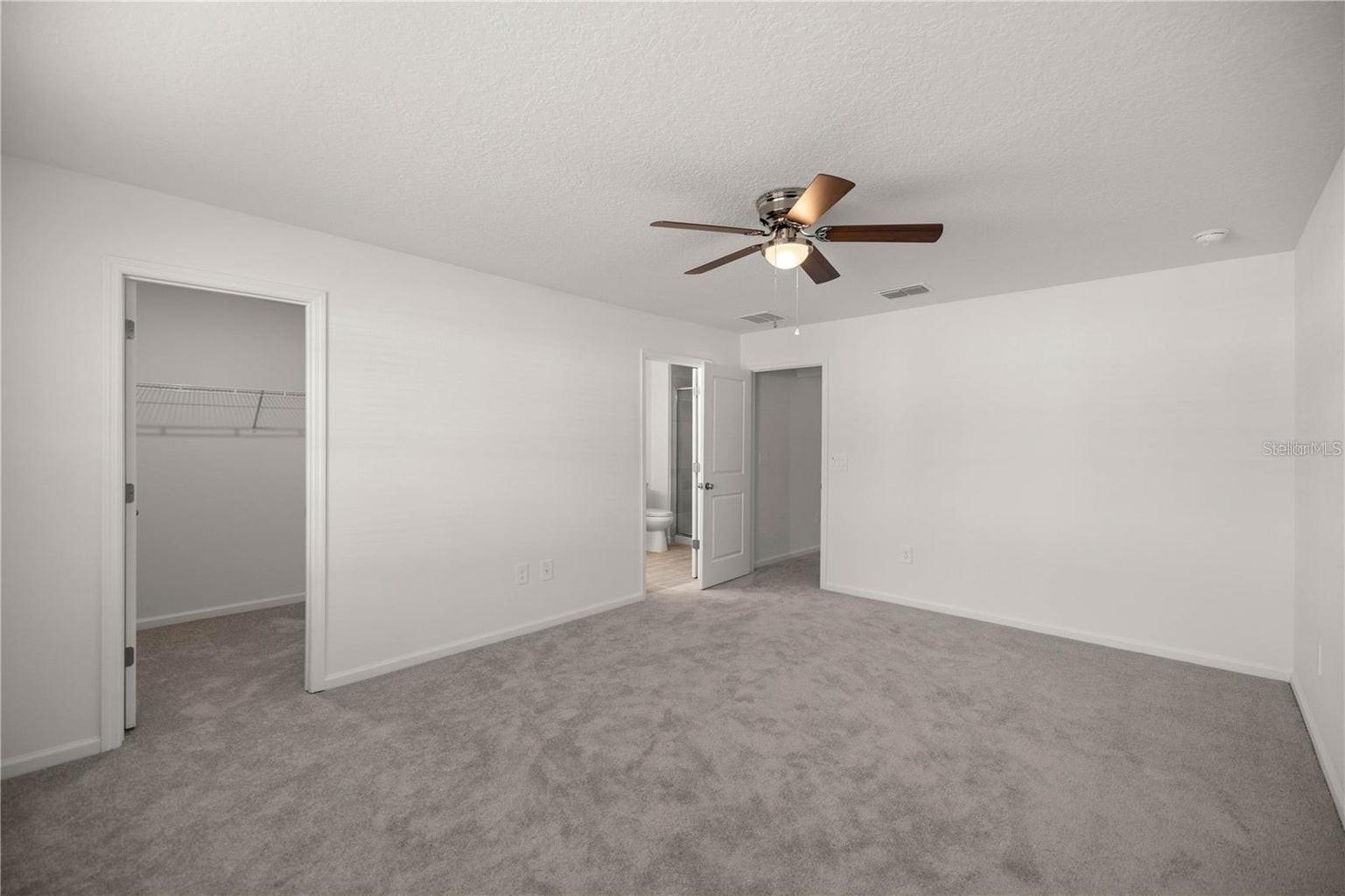 Image 18 of 38 For 3600 37th Ct Court
