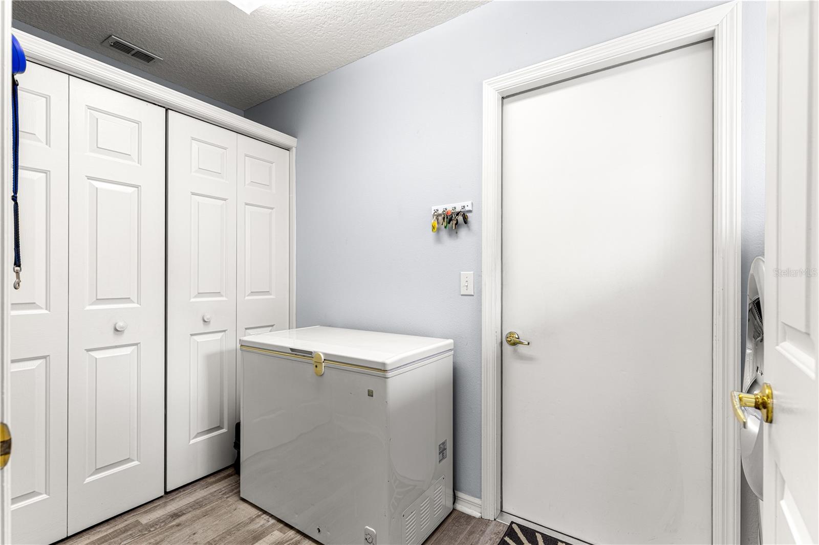 Image 24 of 28 For 6492 84th Street