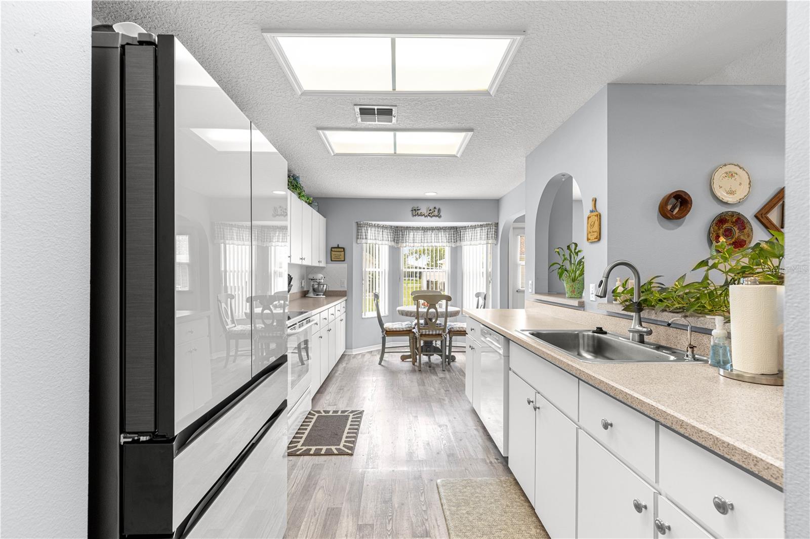 Image 7 of 28 For 6492 84th Street