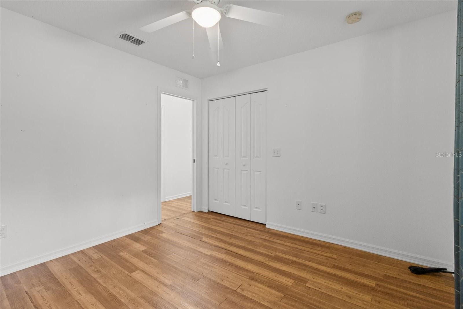 Image 23 of 51 For 2105 Dearborn Drive