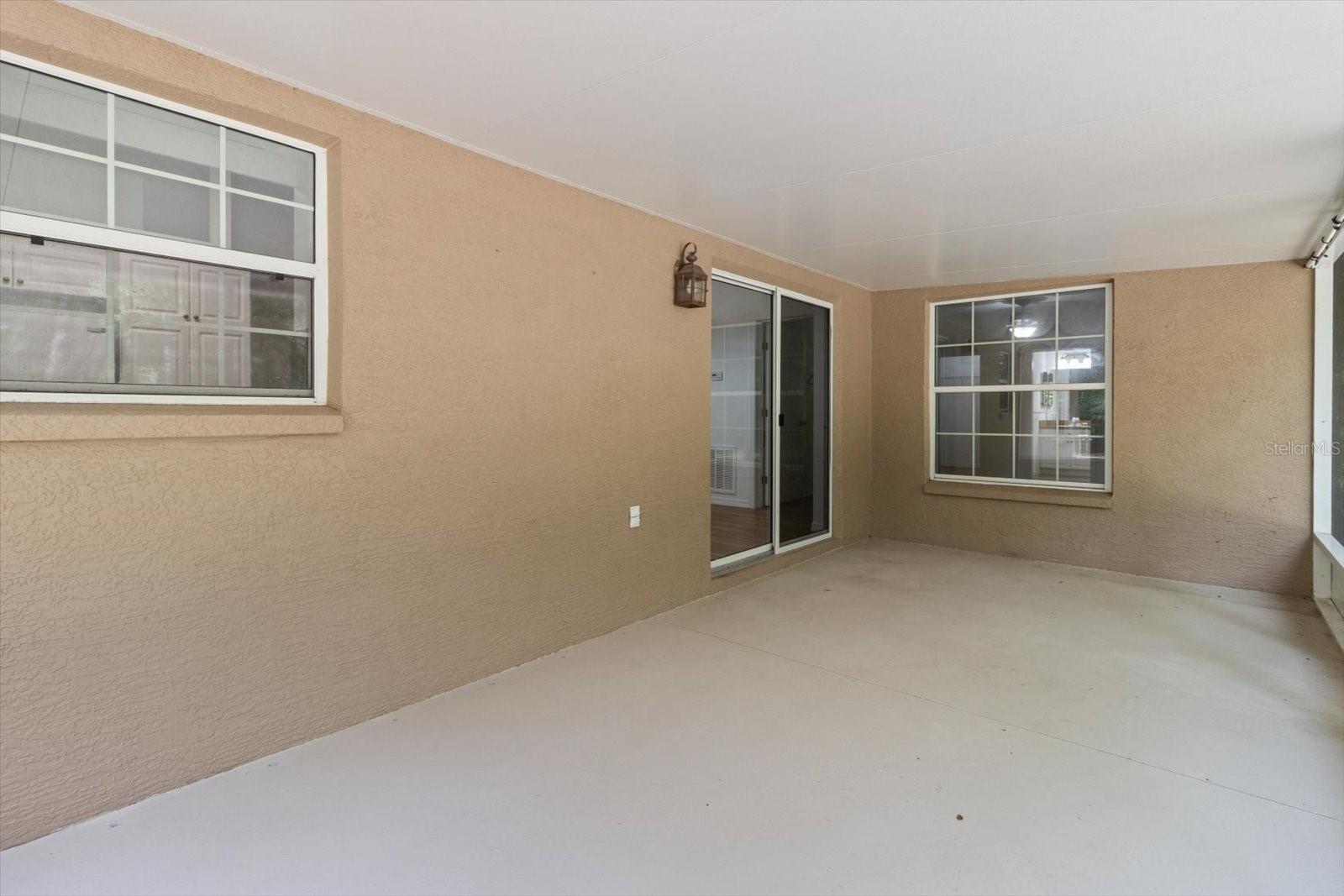 Image 34 of 51 For 2105 Dearborn Drive