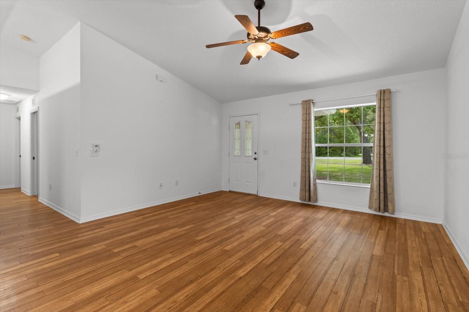 Image 5 of 51 For 2105 Dearborn Drive