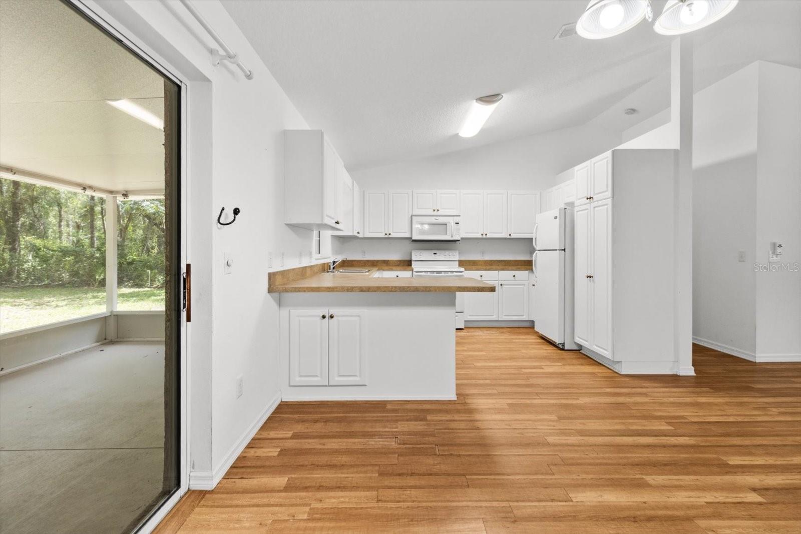 Image 9 of 51 For 2105 Dearborn Drive