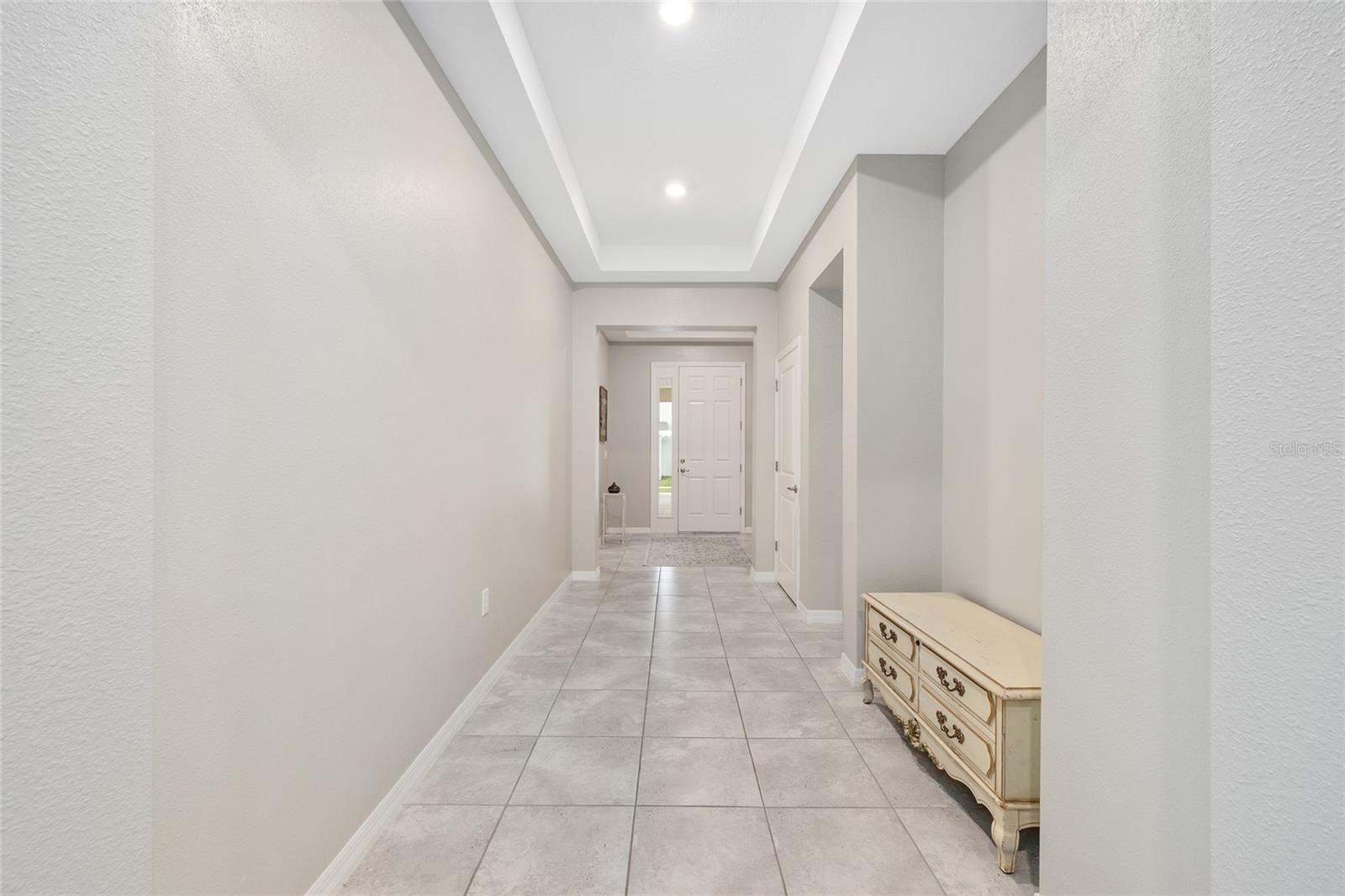 Listing photo id 8 for 6541 73rd Avenue