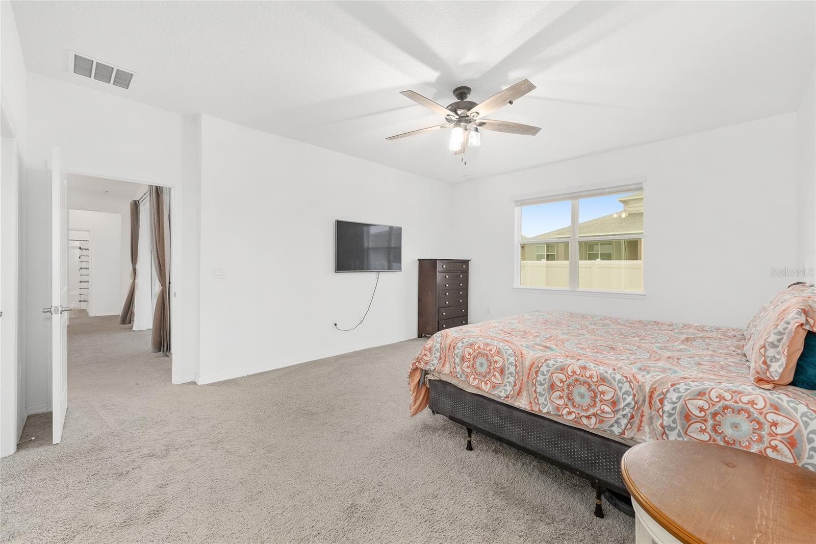 Listing photo id 30 for 6541 73rd Avenue
