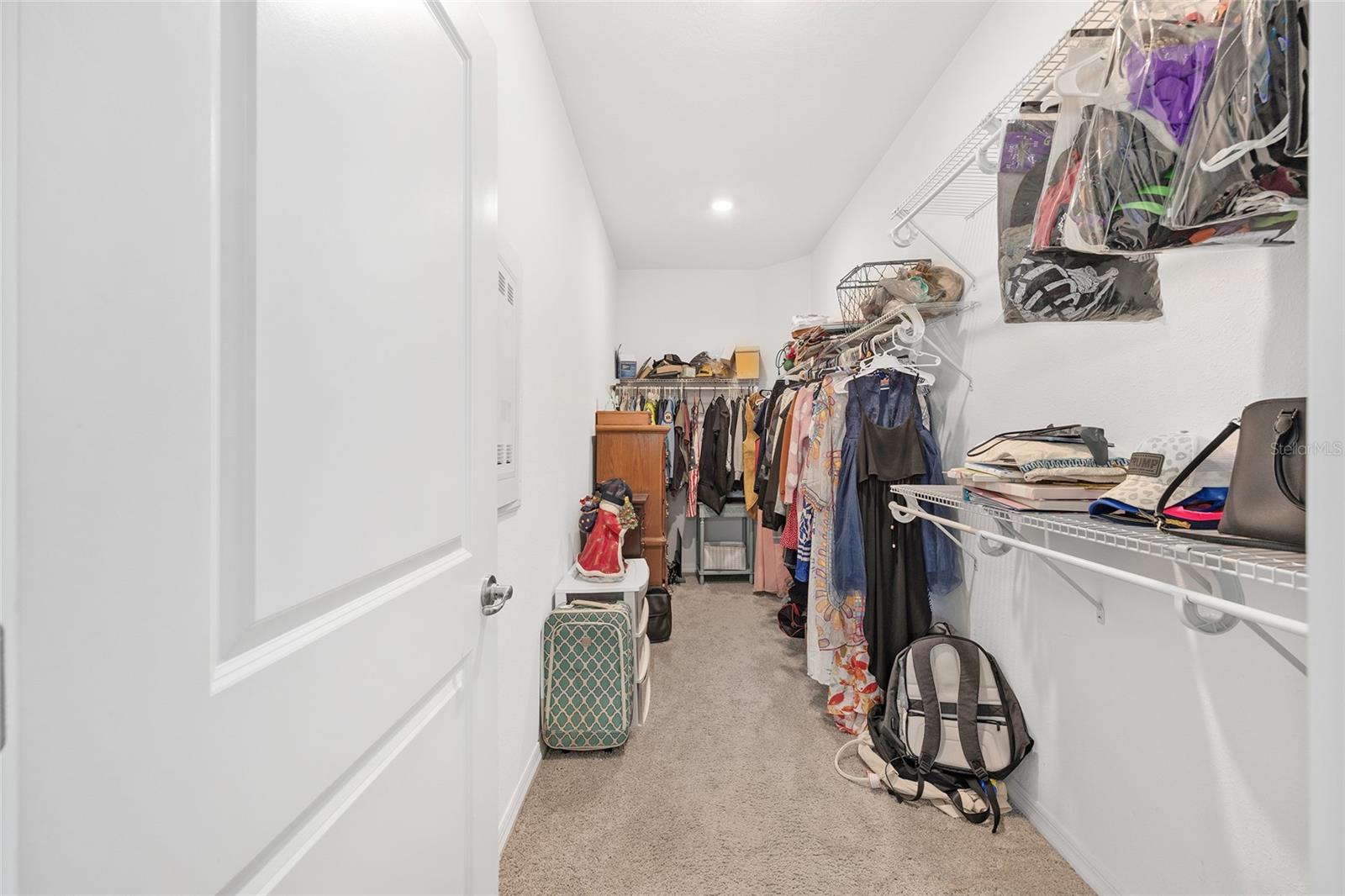Listing photo id 37 for 6541 73rd Avenue