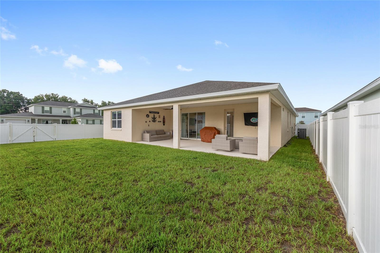 Listing photo id 50 for 6541 73rd Avenue
