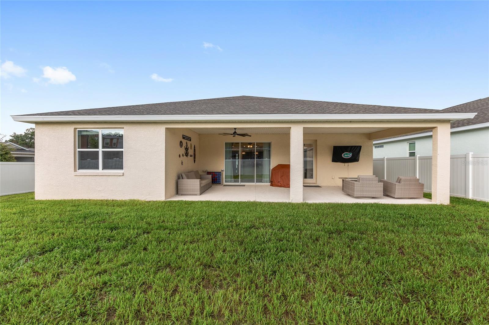 Listing photo id 51 for 6541 73rd Avenue