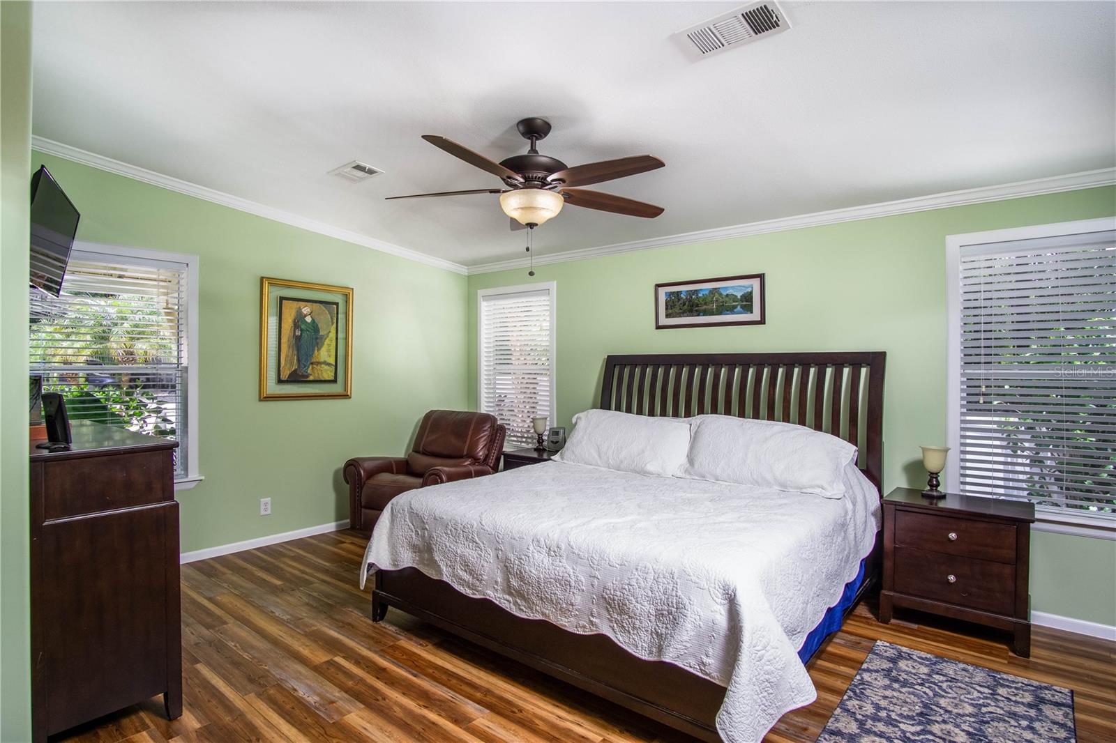 Image 42 of 59 For 10715 186th Avenue