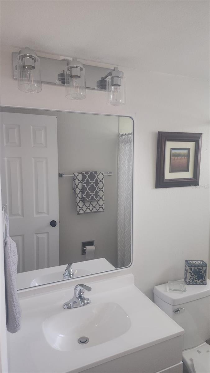Image 7 of 18 For 588 Fairways Lane E204