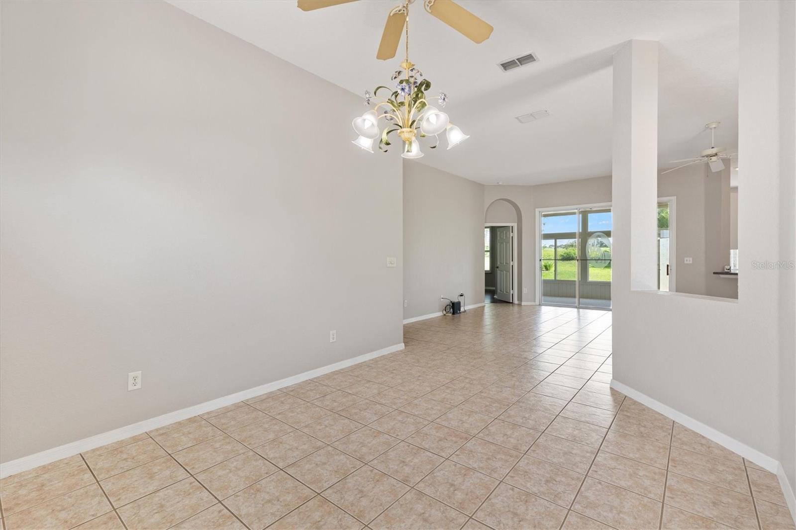 Image 10 of 46 For 11945 Se 171st Loop