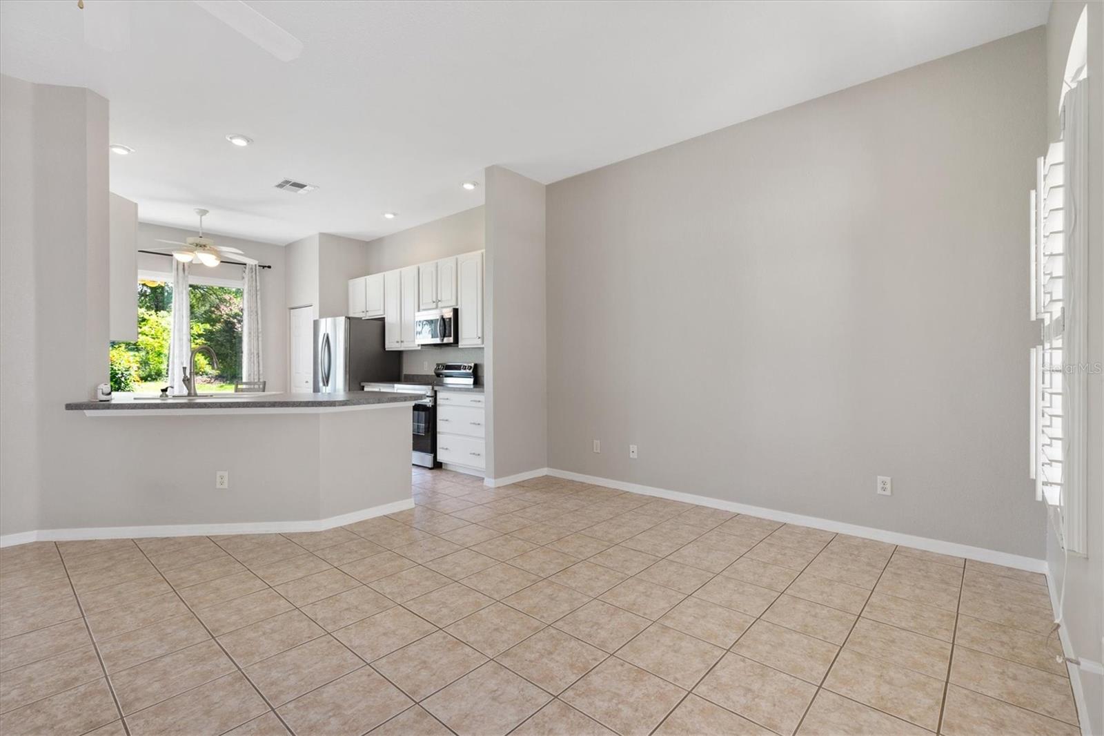 Image 13 of 46 For 11945 Se 171st Loop