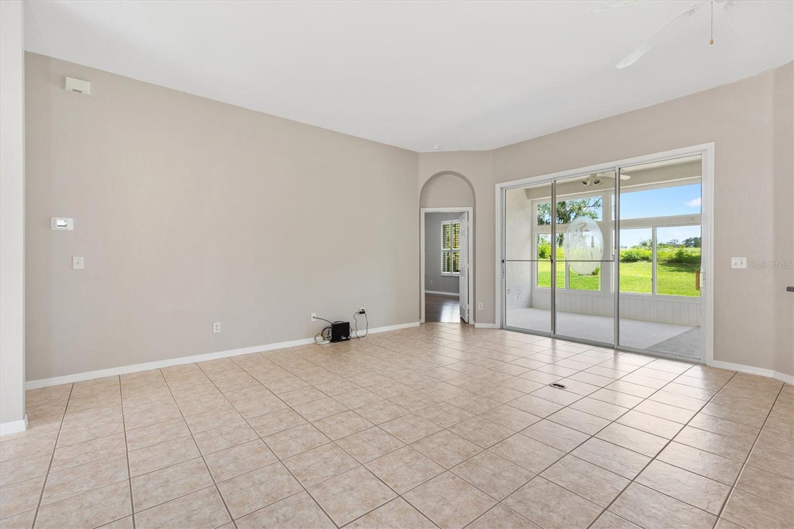 Image 19 of 46 For 11945 Se 171st Loop