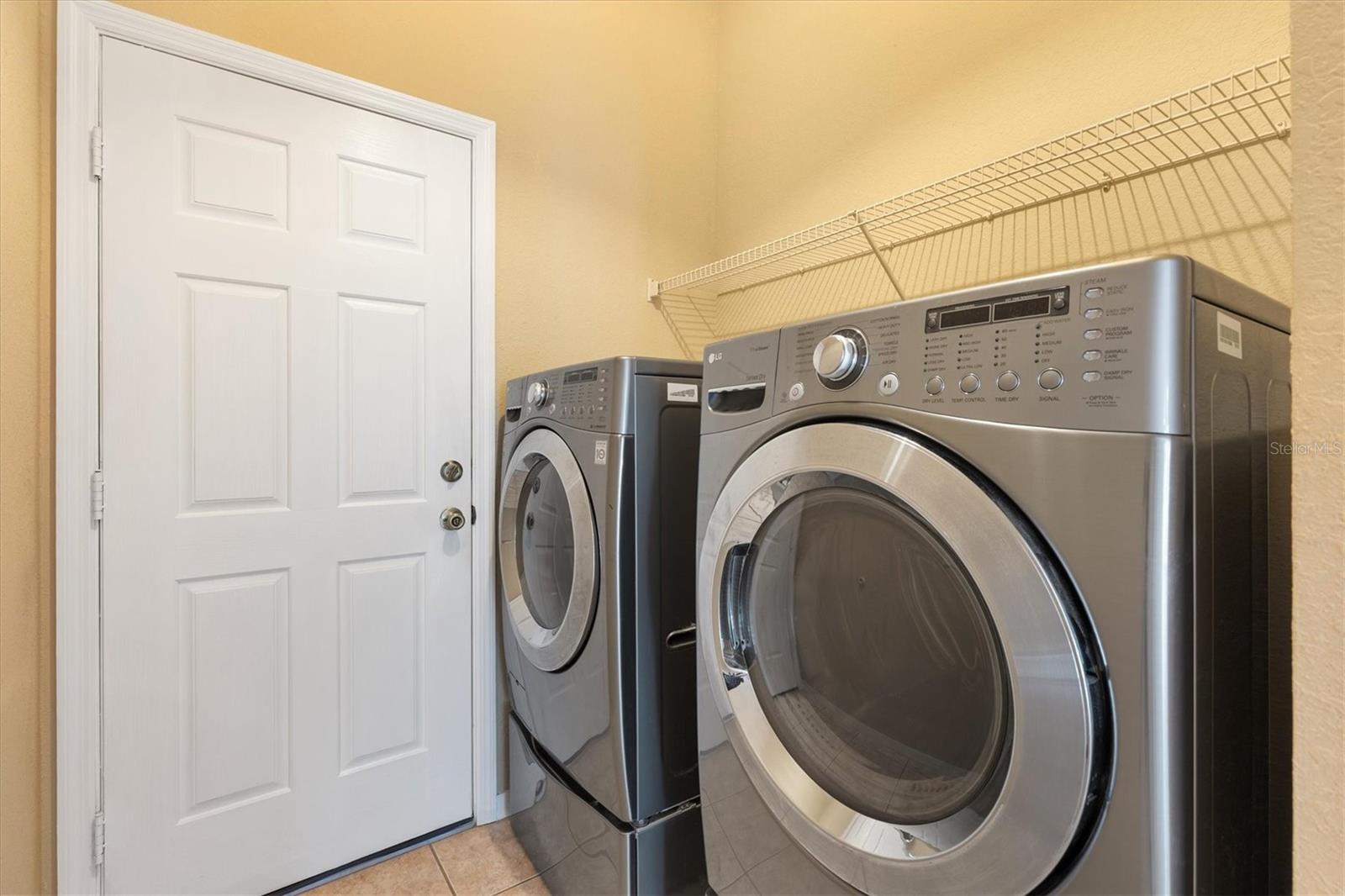 Image 32 of 46 For 11945 Se 171st Loop