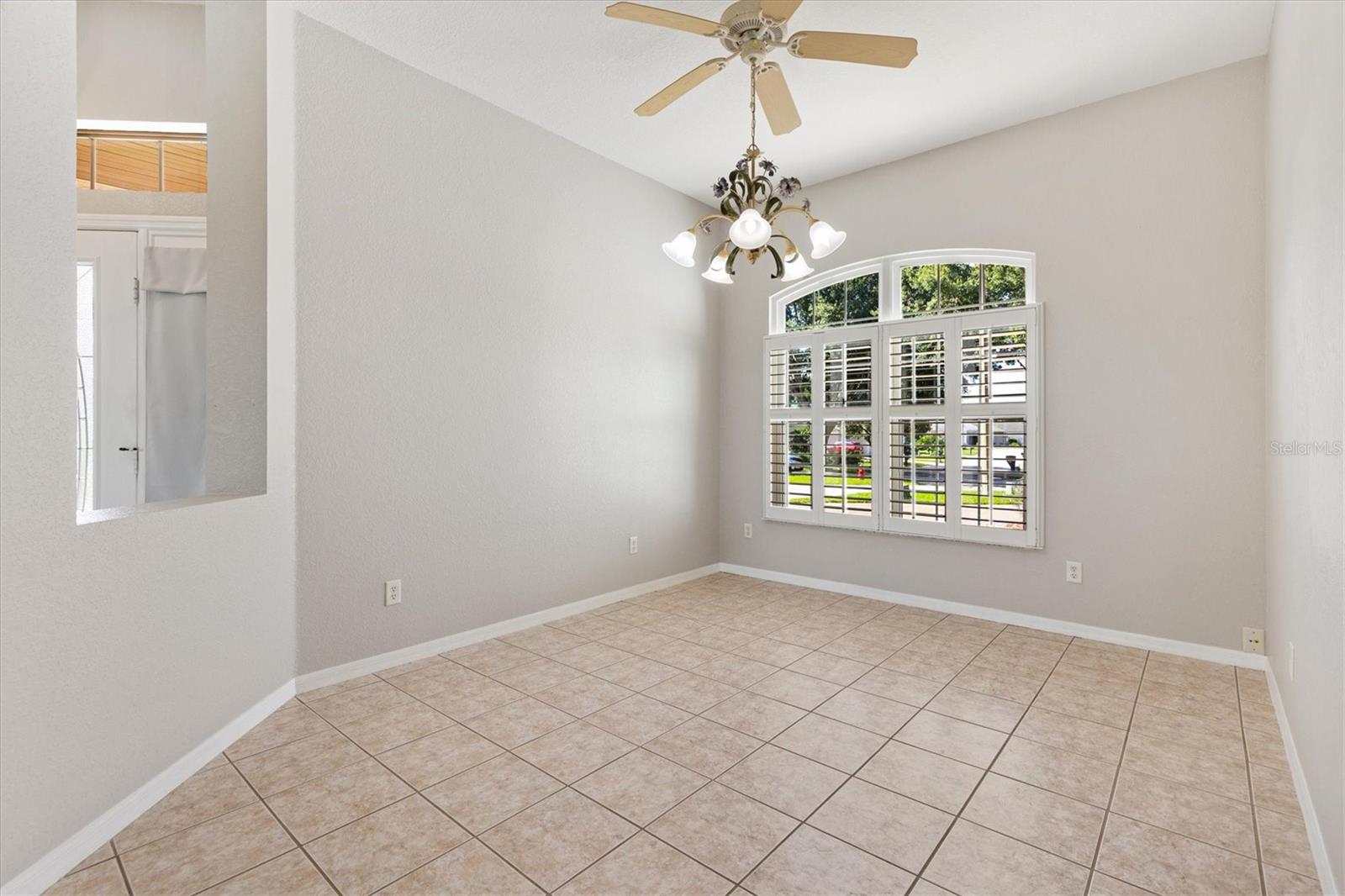 Image 9 of 46 For 11945 Se 171st Loop