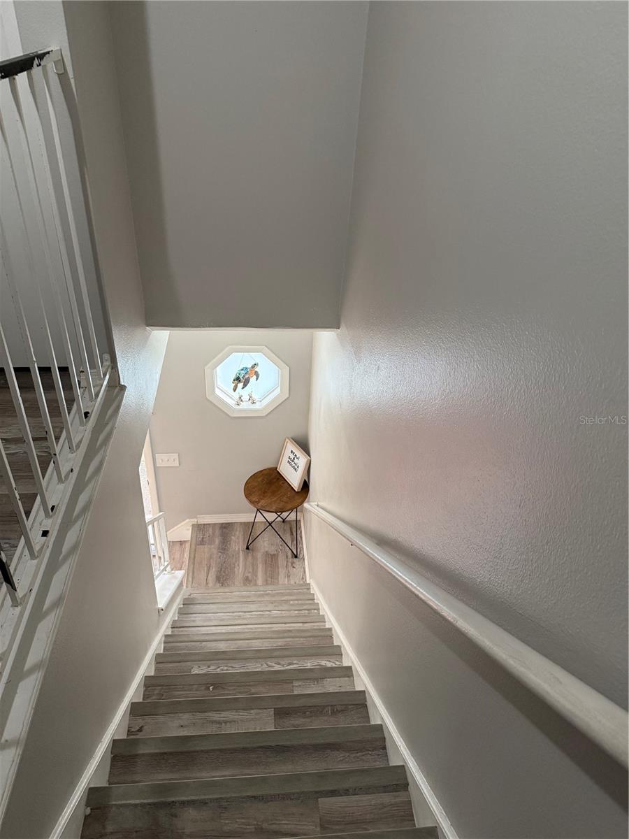 Image 18 of 33 For 11859 Mintwood Court