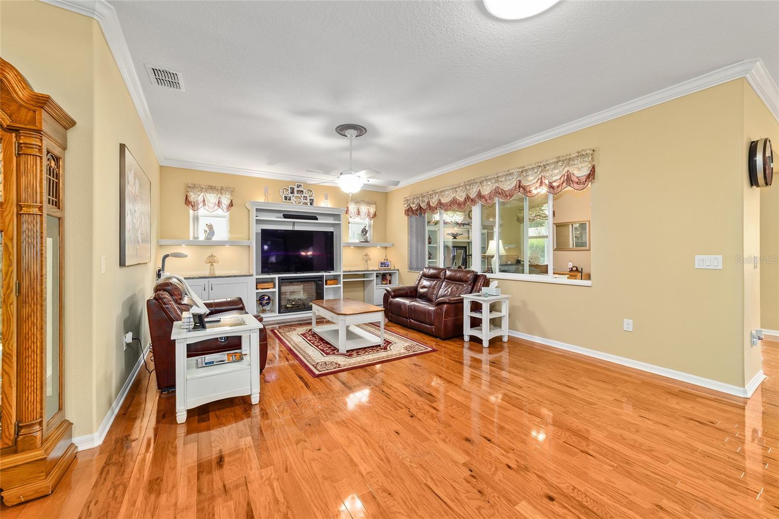 Image 14 of 49 For 9273 91st Court Road