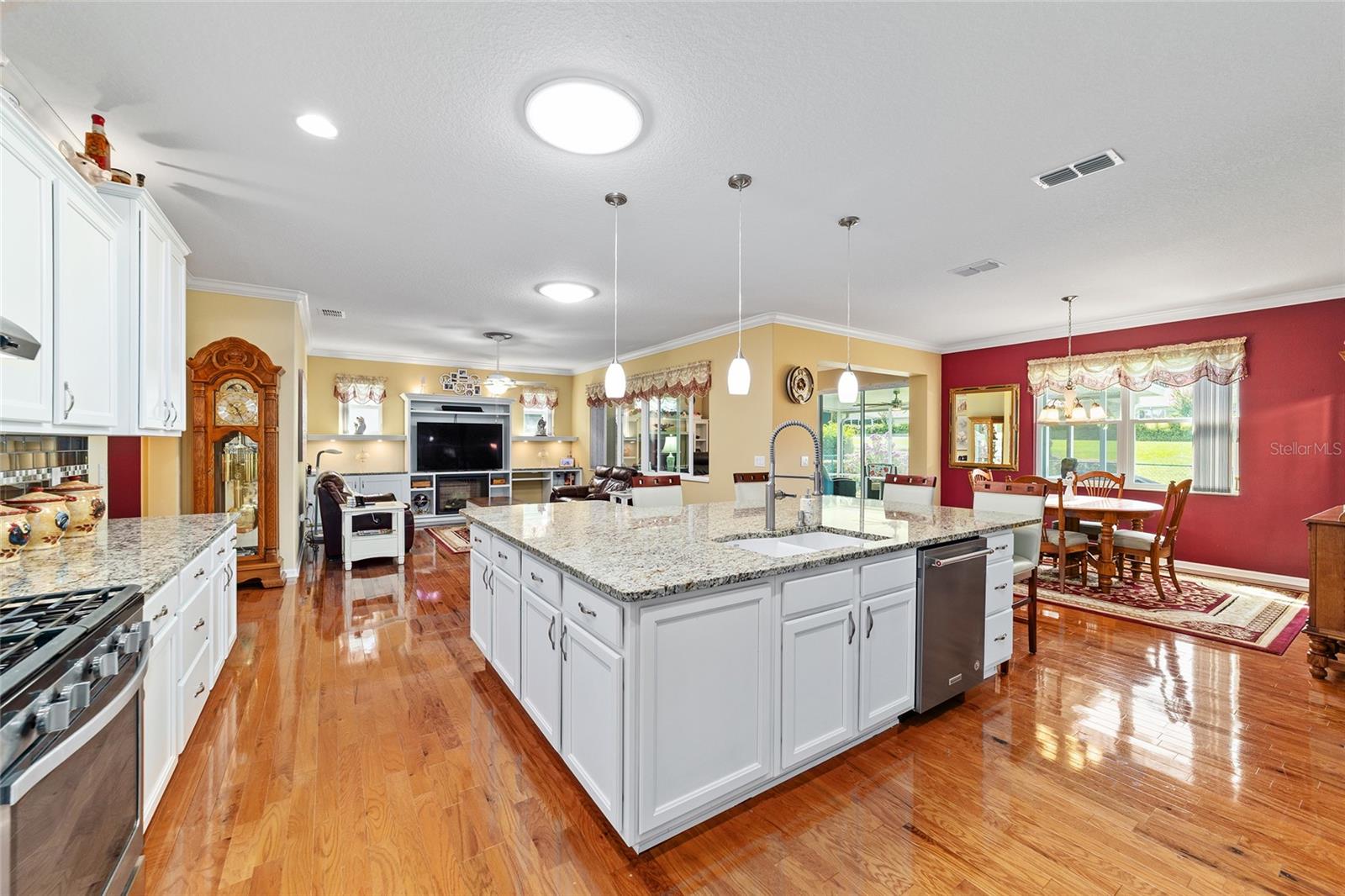 Image 20 of 49 For 9273 91st Court Road