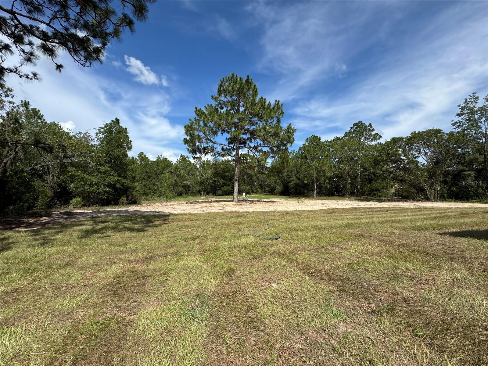 Listing photo id 5 for 22961 Marine Boulevard
