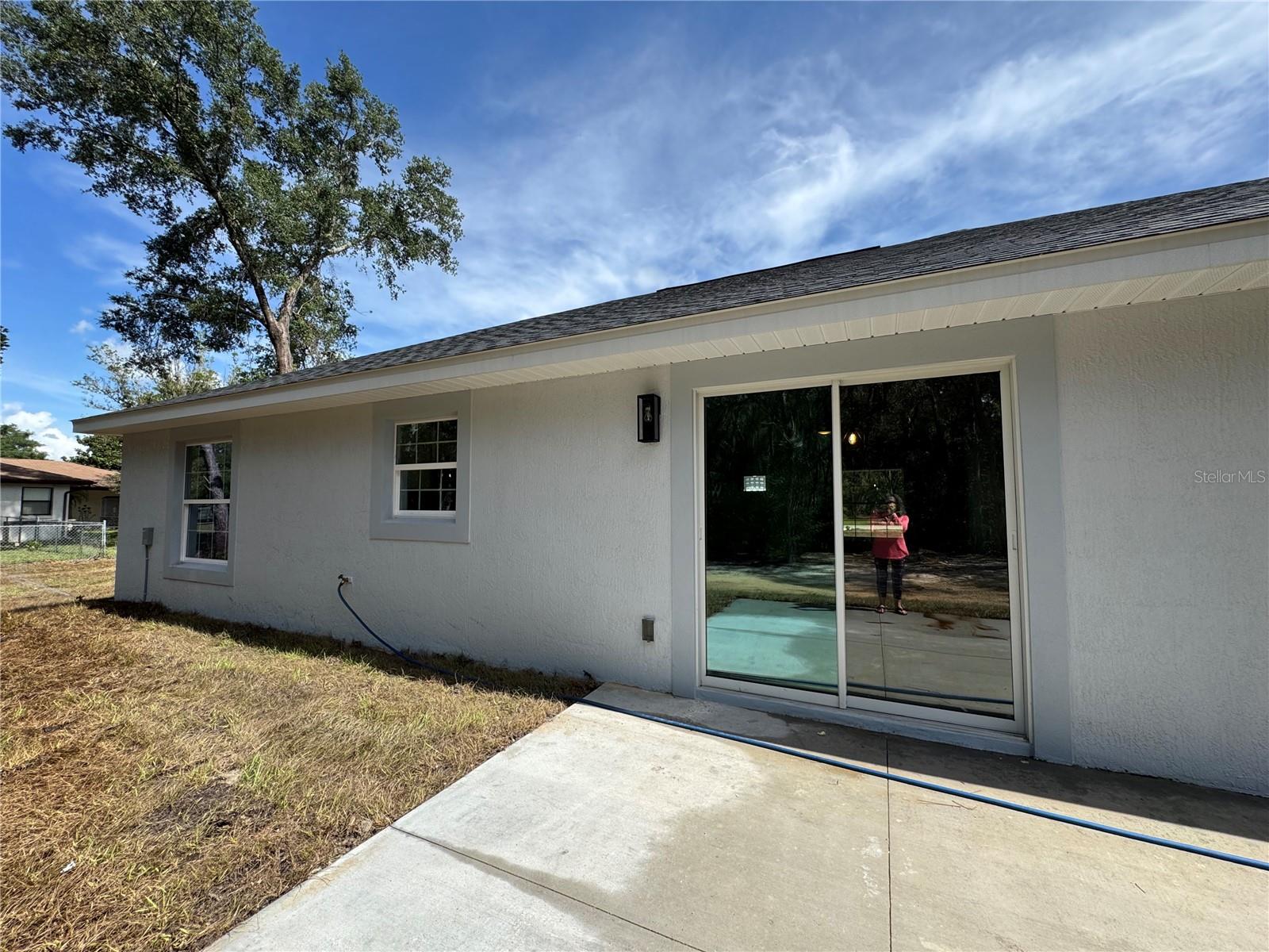 Listing photo id 7 for 22961 Marine Boulevard