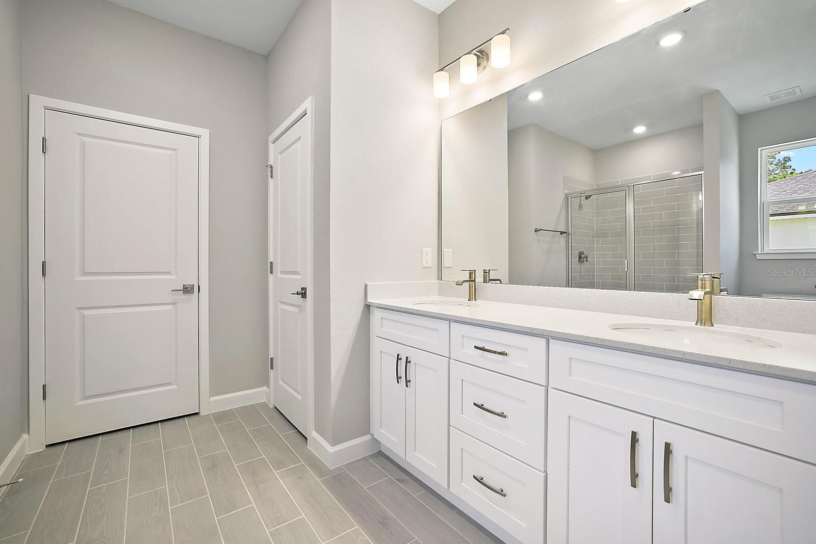 Image 11 of 22 For 1814 Diplomat Parkway W