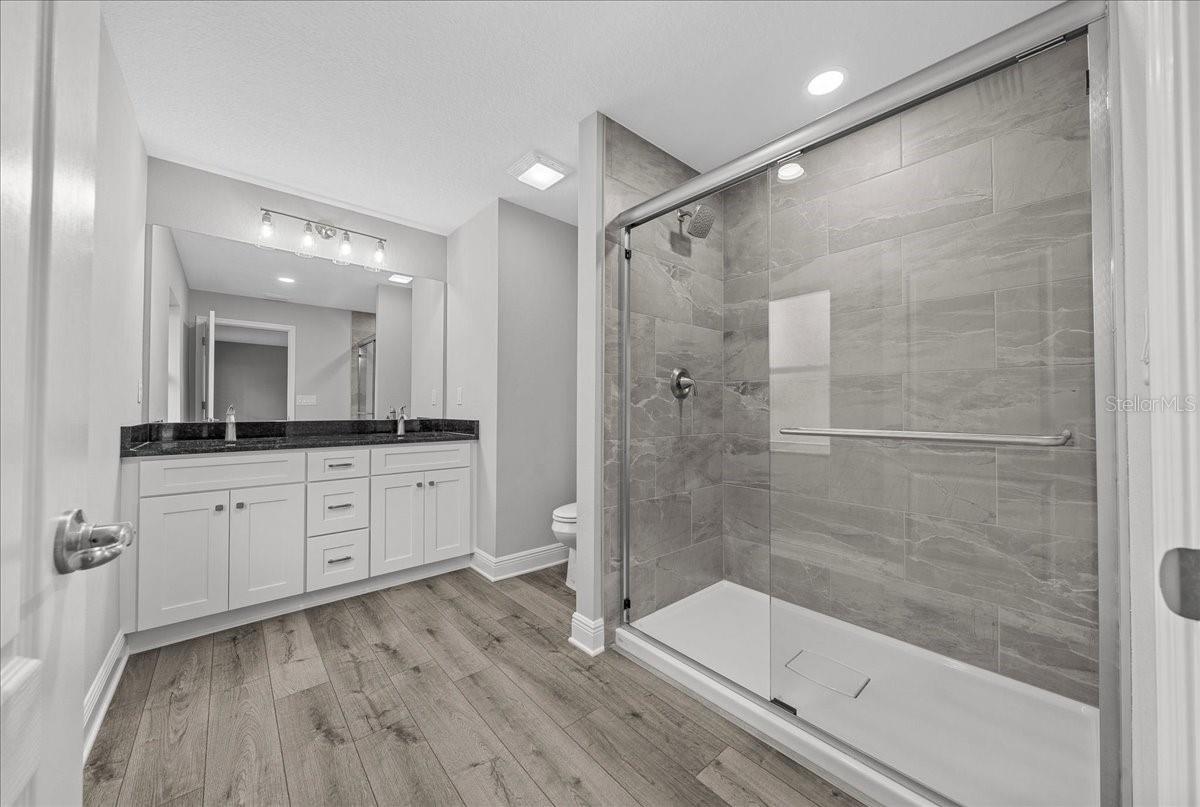 Listing photo id 22 for 9195 Athens Drive