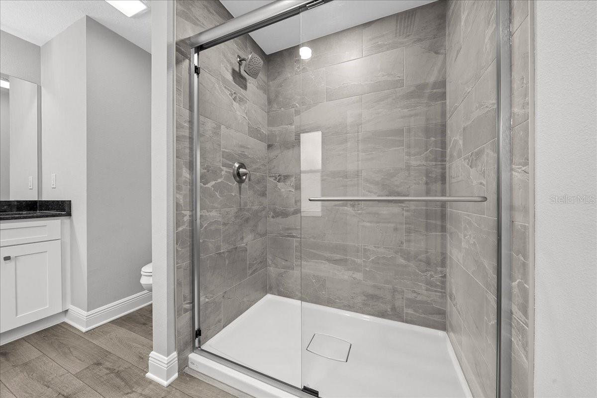 Listing photo id 25 for 9195 Athens Drive