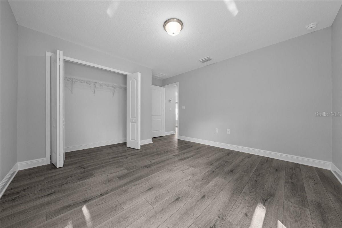 Listing photo id 32 for 9195 Athens Drive