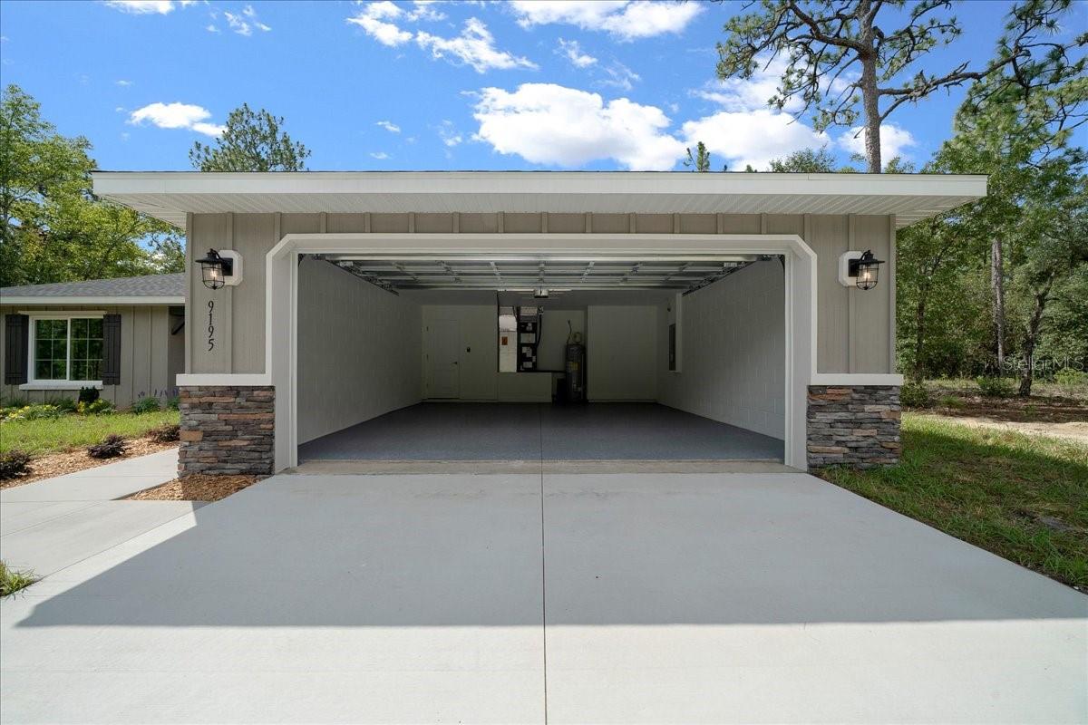 Listing photo id 3 for 9195 Athens Drive