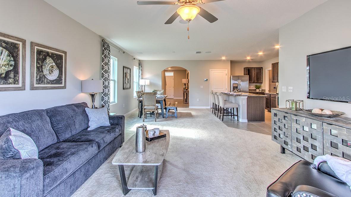 Image 7 of 19 For 8612 44th Terrace