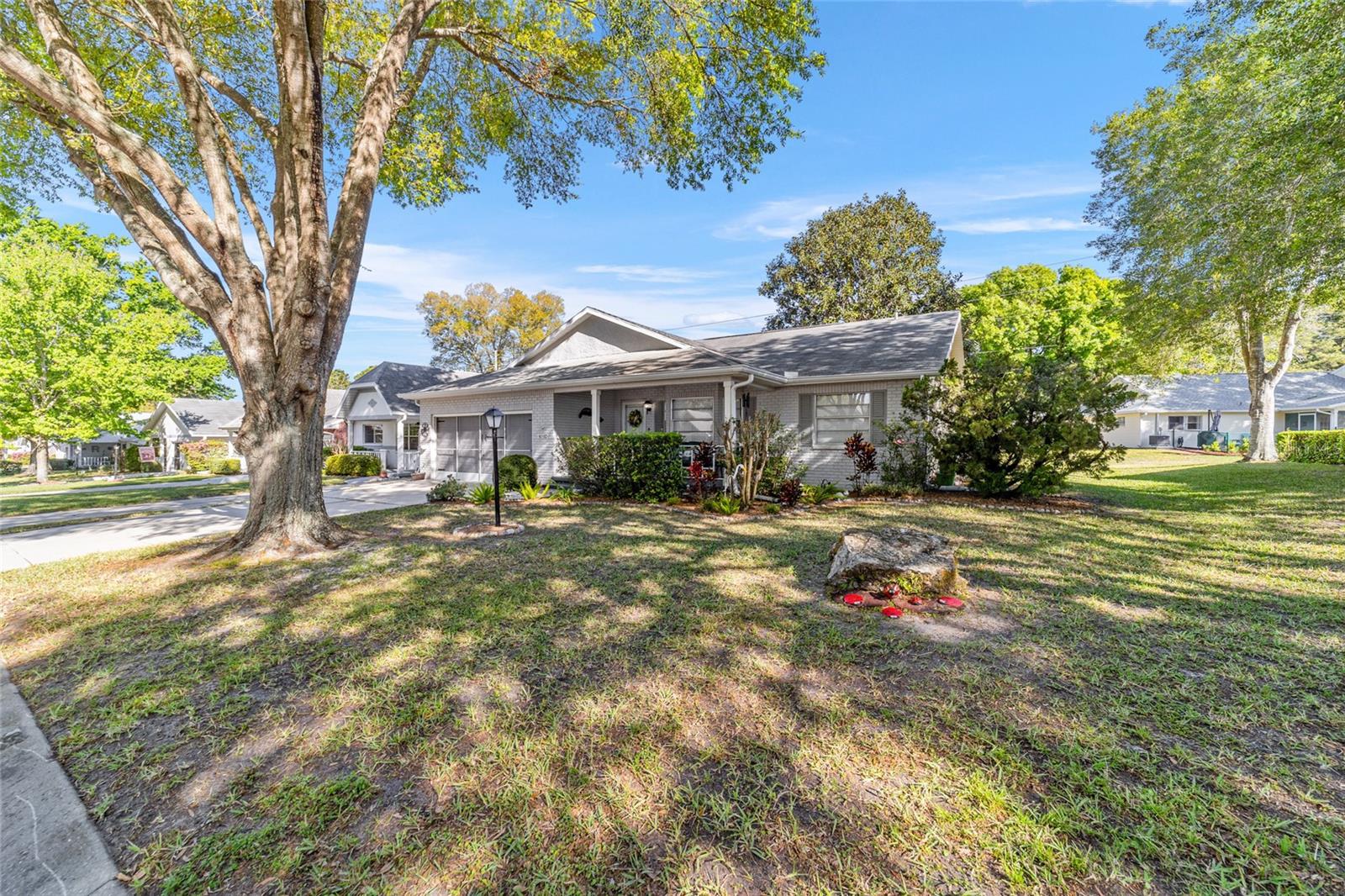 Image 19 of 52 For 9015 94th Street D
