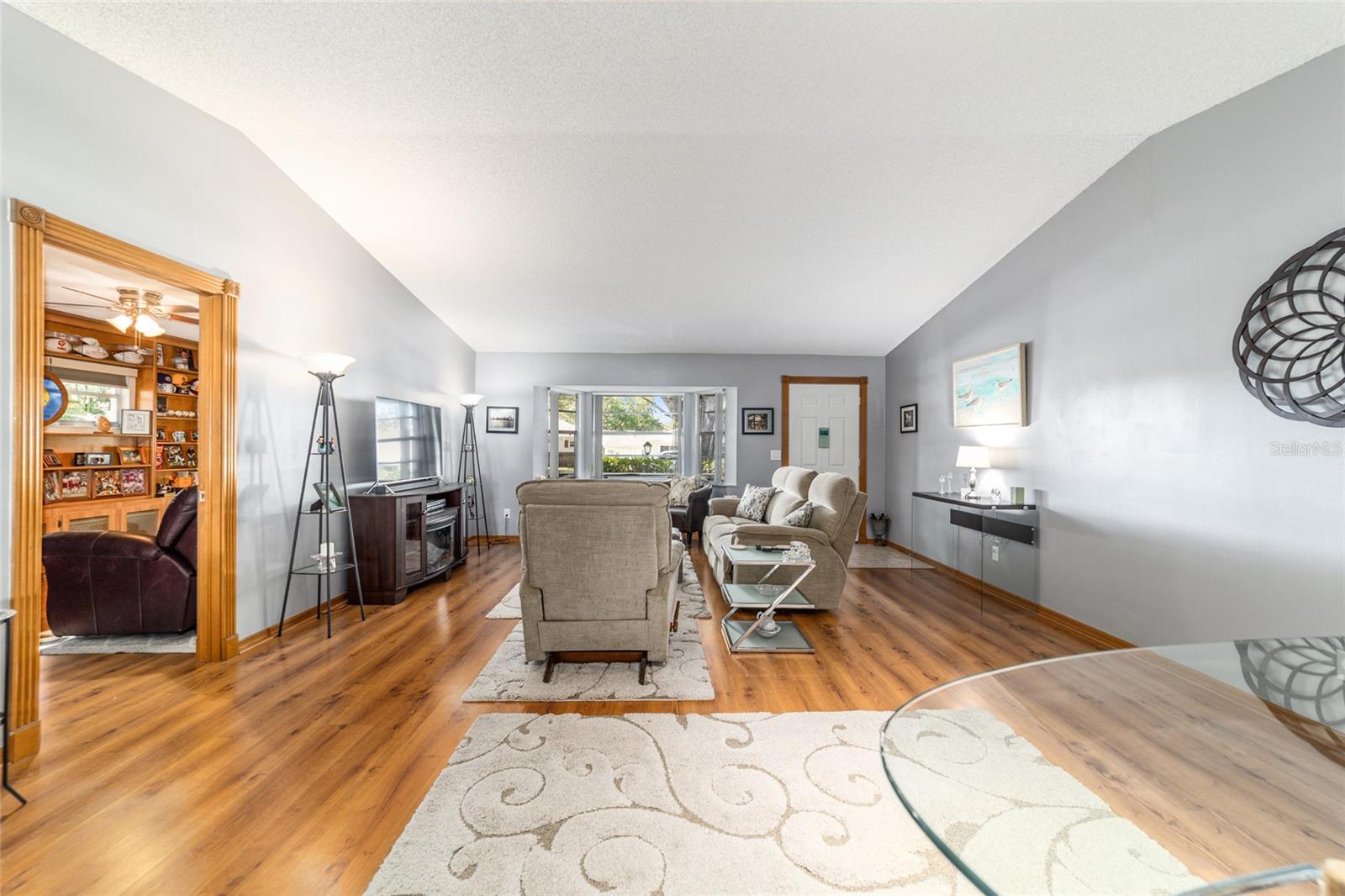 Image 24 of 52 For 9015 94th Street D
