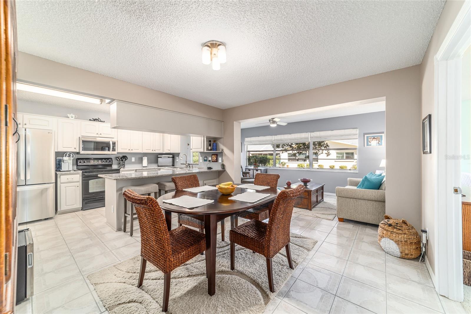 Image 27 of 52 For 9015 94th Street D