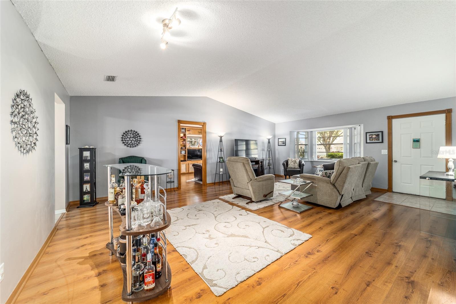 Image 6 of 52 For 9015 94th Street D