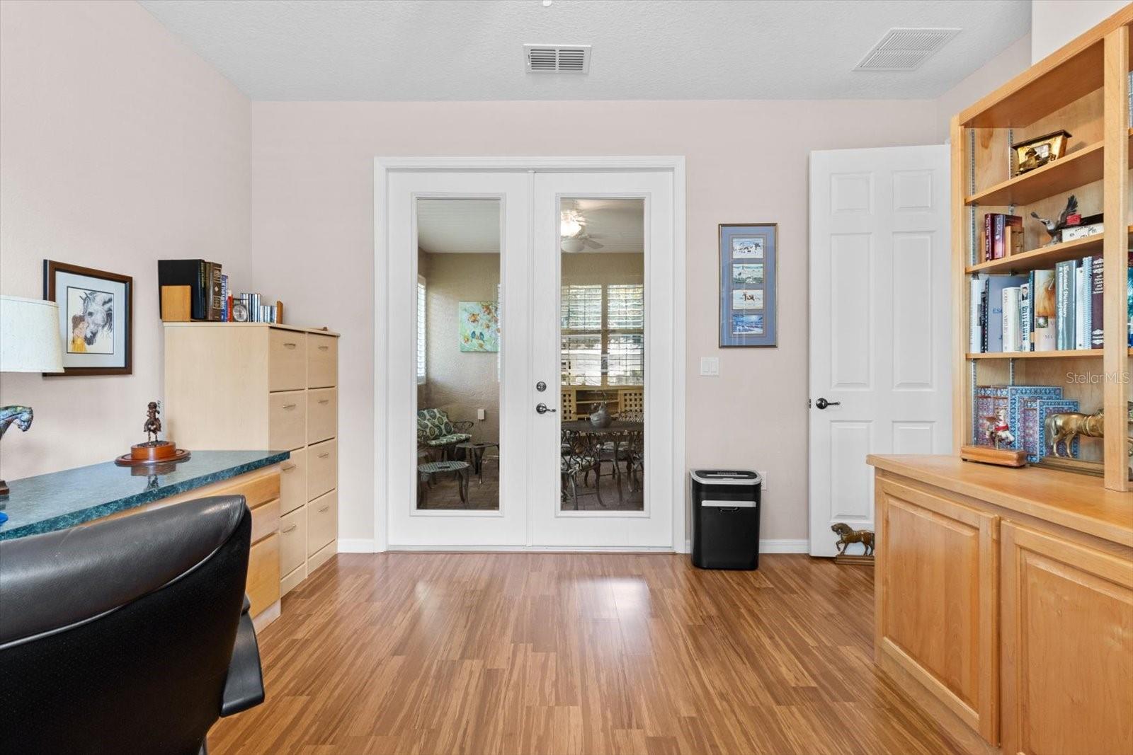 Image 6 of 41 For 9251 94th Loop