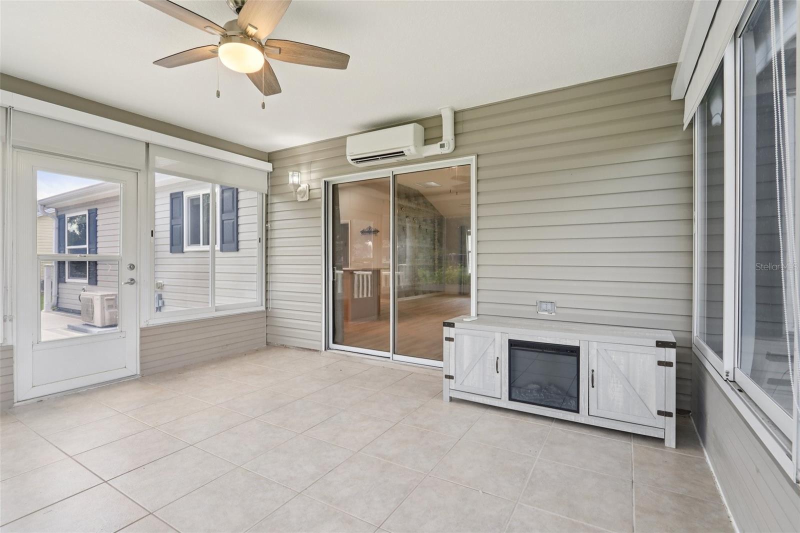 Listing photo id 27 for 2415 Saluda Street