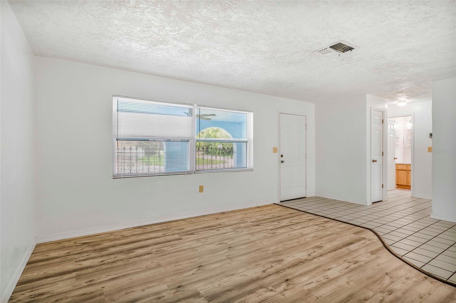 Image 11 of 46 For 231 Barbour Street