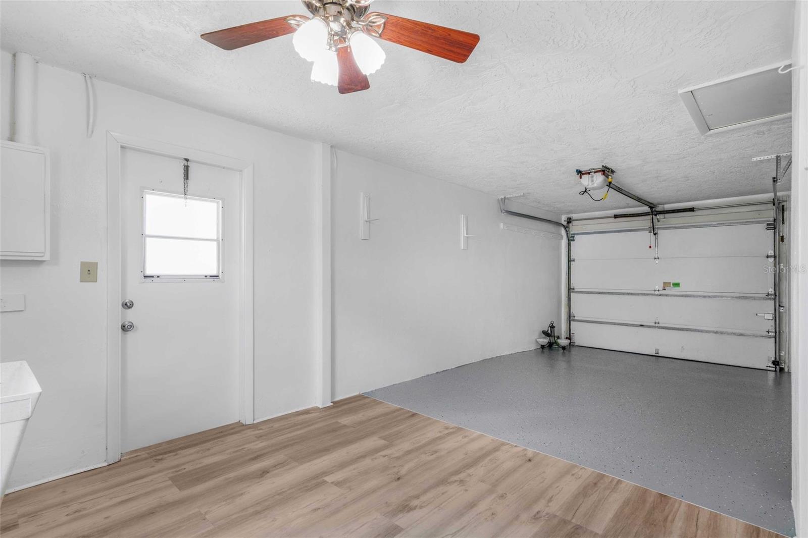 Image 33 of 46 For 231 Barbour Street