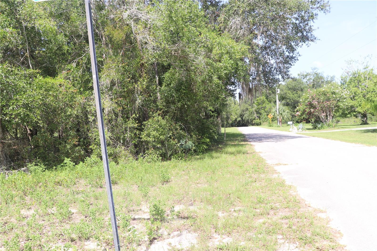 Listing photo id 12 for 11924 Belluzzi Terrace